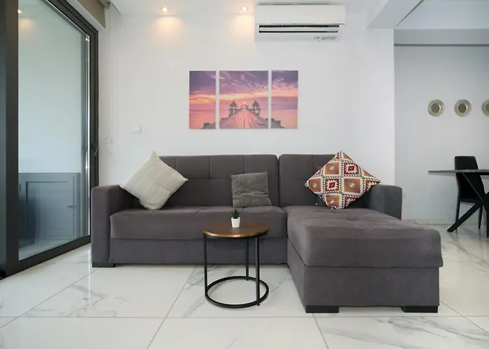 Luxury Modern Ларнака